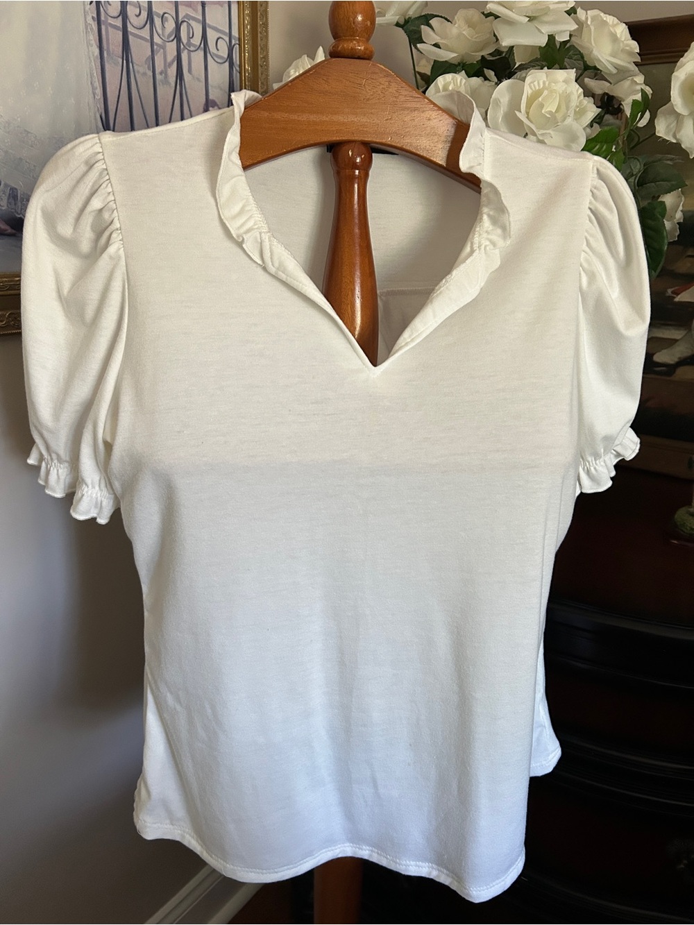 Lomon Women's White Puff Sleeve Ruffle V-Notch Top Blouse Sz L